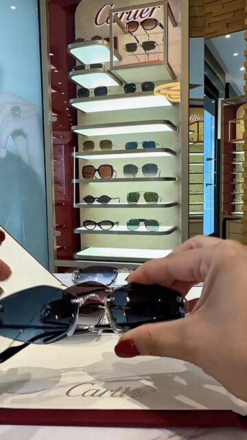 L’élégance se reconnaît au premier regard. ✨
Découvrez l’univers Cartier chez Comptoir Vision revendeur exclusif de la marque à El Jadida 😍
#Cartier #ComptoirVision #ElJadida