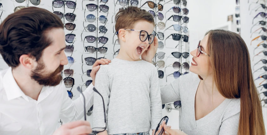 Des solutions pour toute la famille au sein d'Opticalia Comptoir Vision